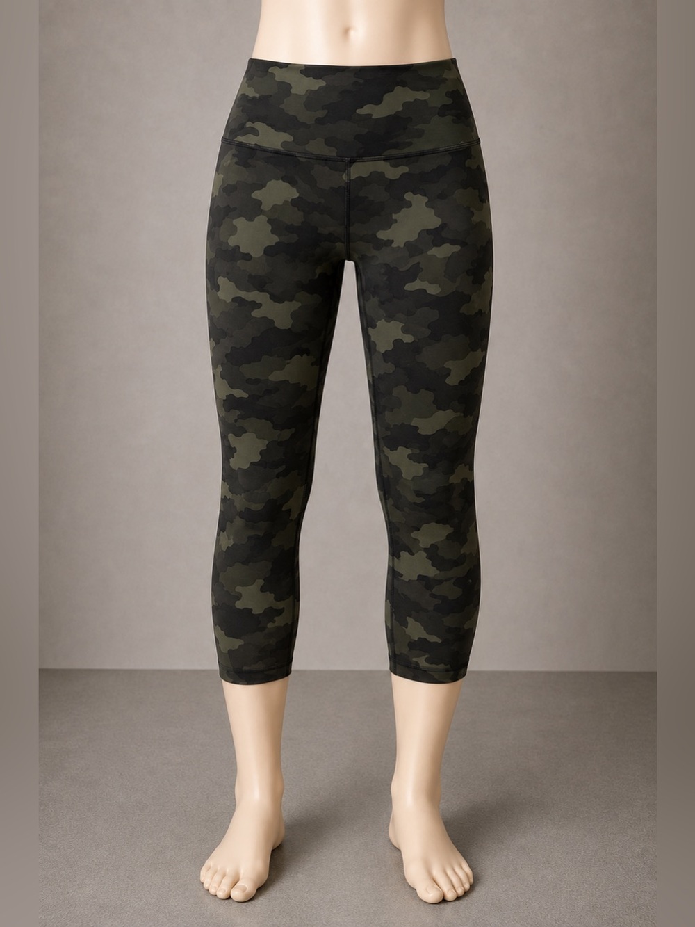 Lululemon Align High-Rise Crop 21” Heritage Camo Size 6